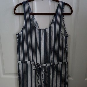 NWT DREW Jumper XS  (with minor flaw)